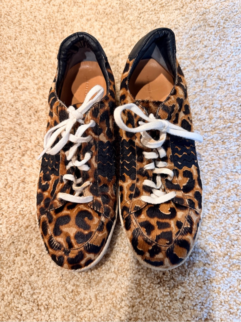 LOEFFLER RANDALL Elliot Lace Up Low-Top Leopard Cheetah Animal Print Sneaker